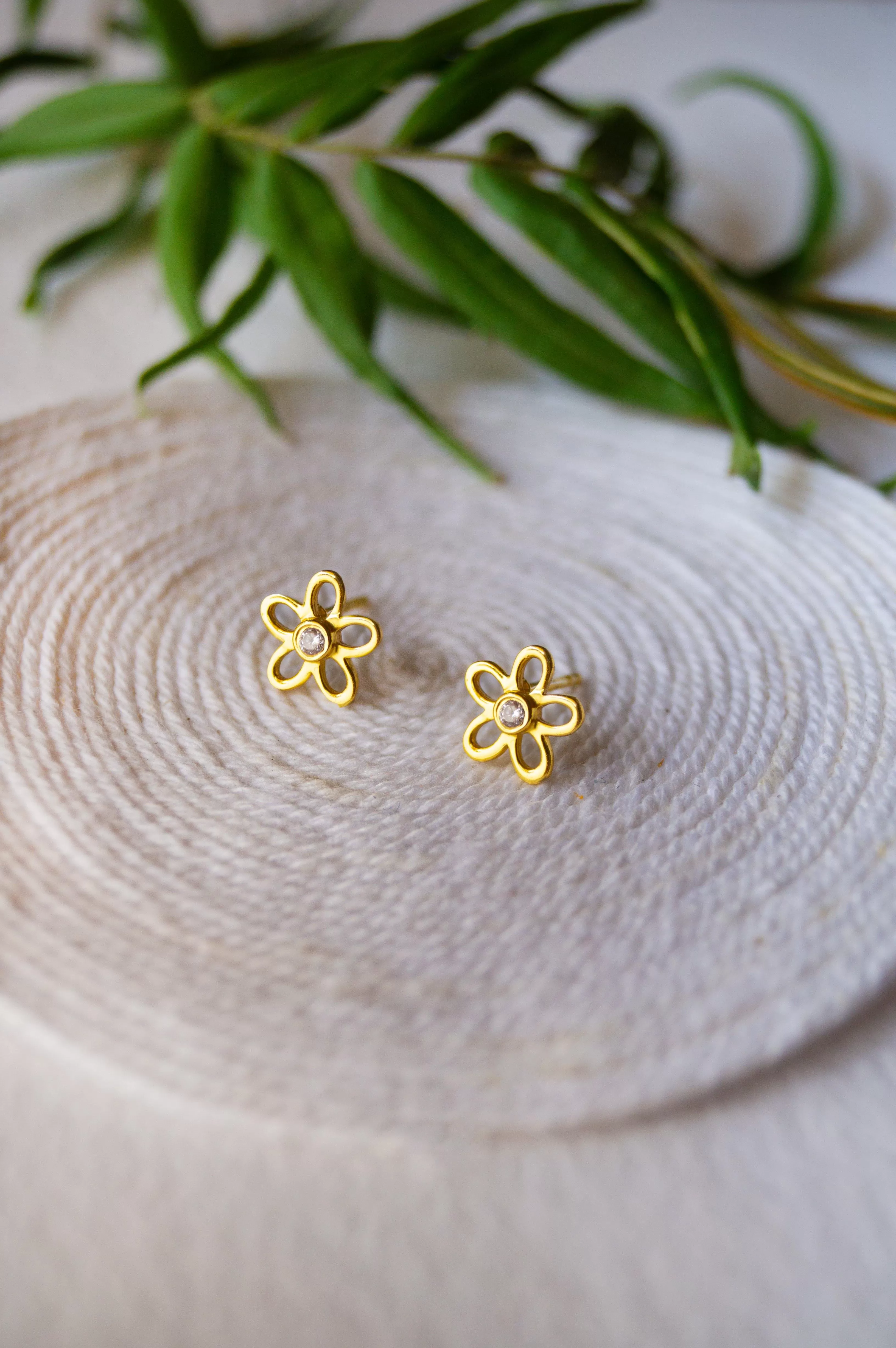 Charming Flower Sparkle Gold Plated Sterling Silver Stud Earrings