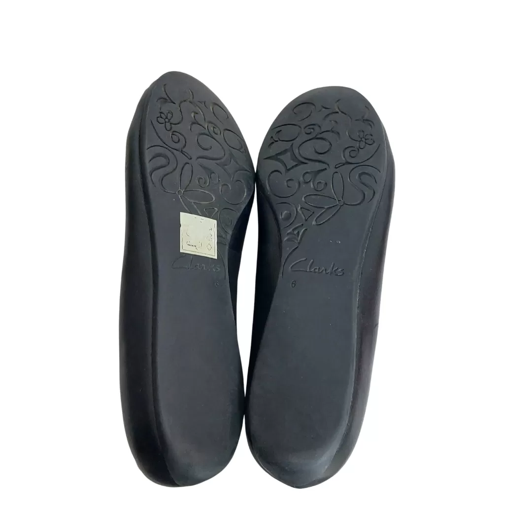 Clark's Black Leather Ballet Flats | Pre Loved |