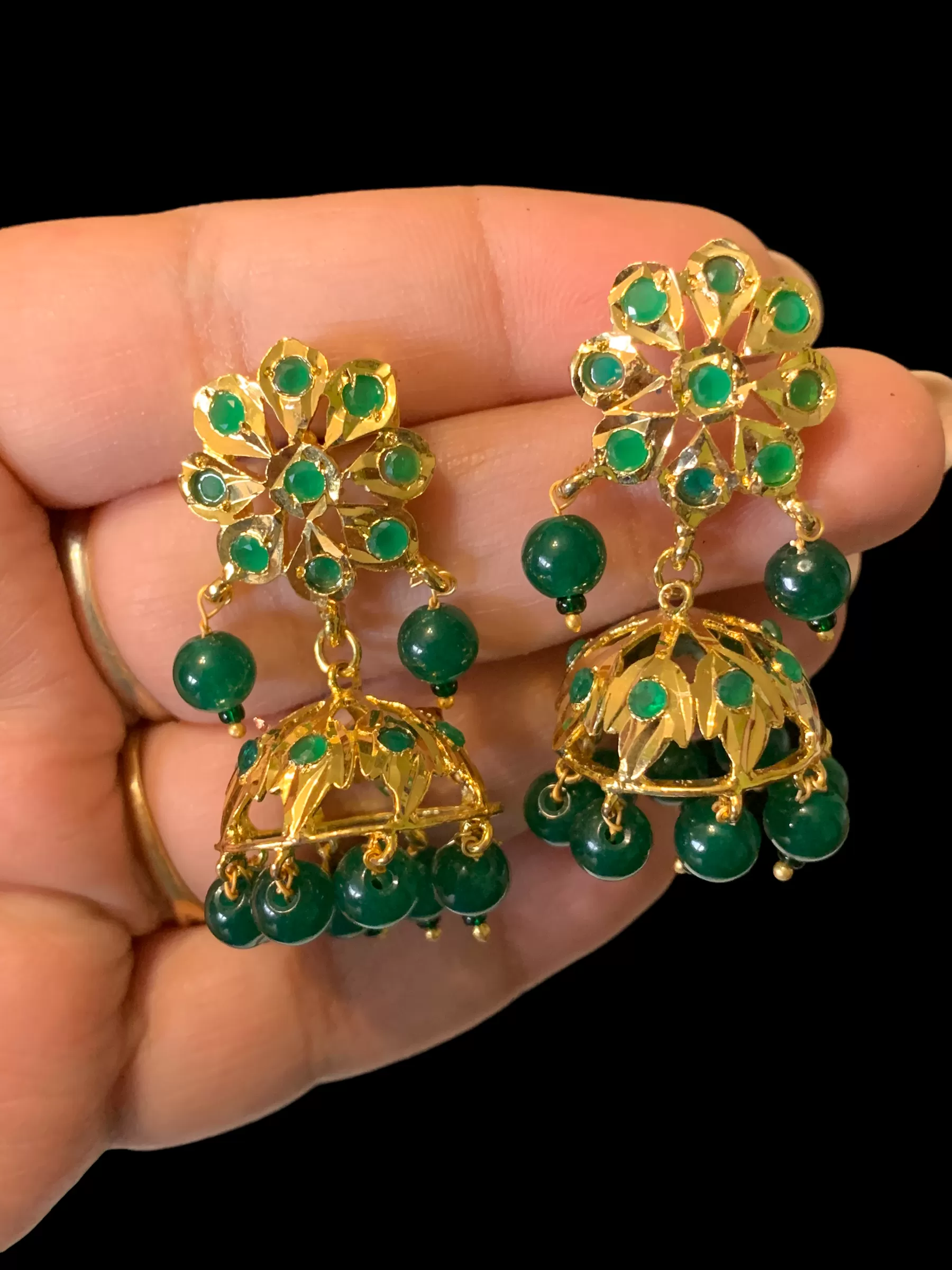 DER348 Green jhumka in flower tops ( READY TO SHIP)