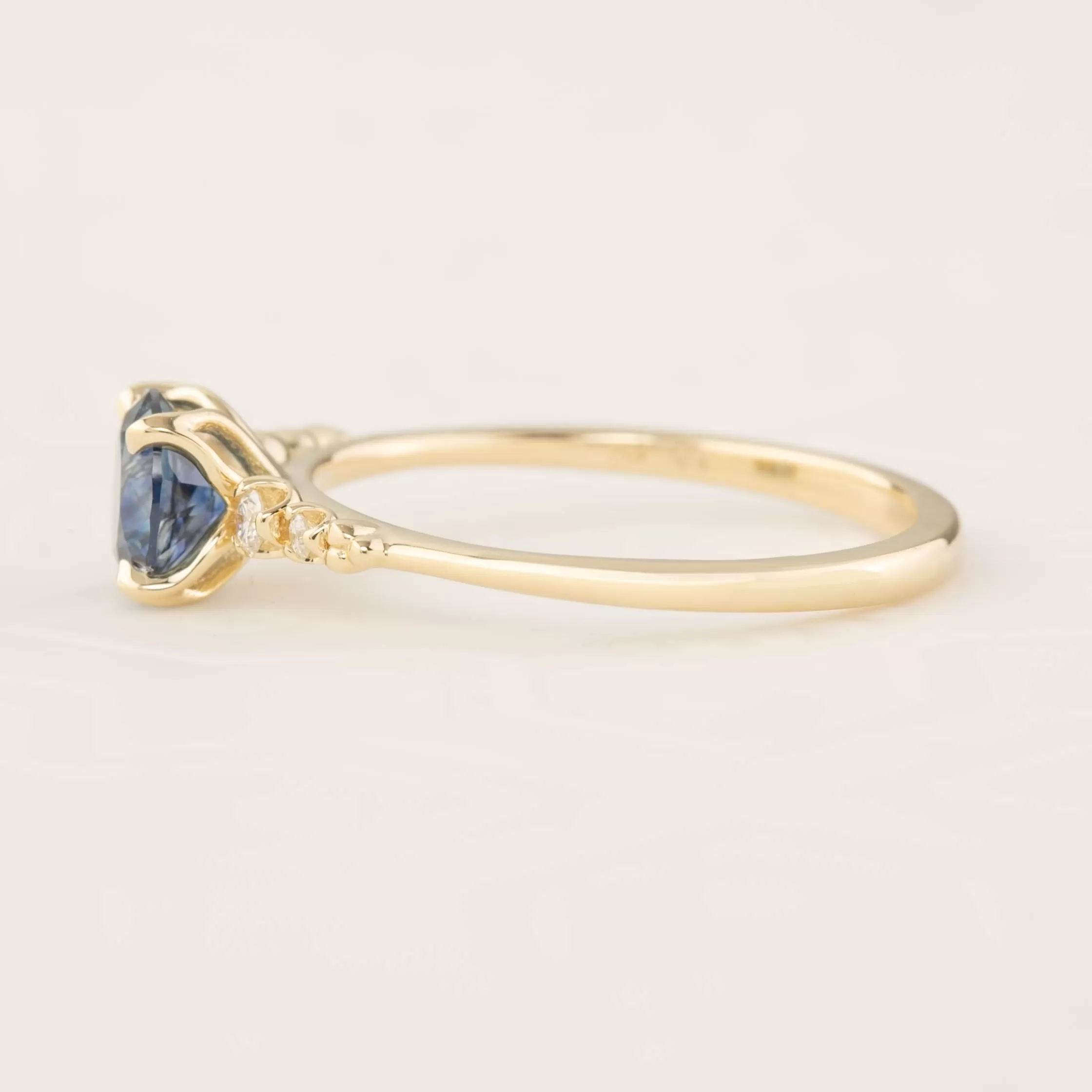 Estel Luxe Ring - 0.96ct Teal Blue Montana Sapphire (One of a kind)