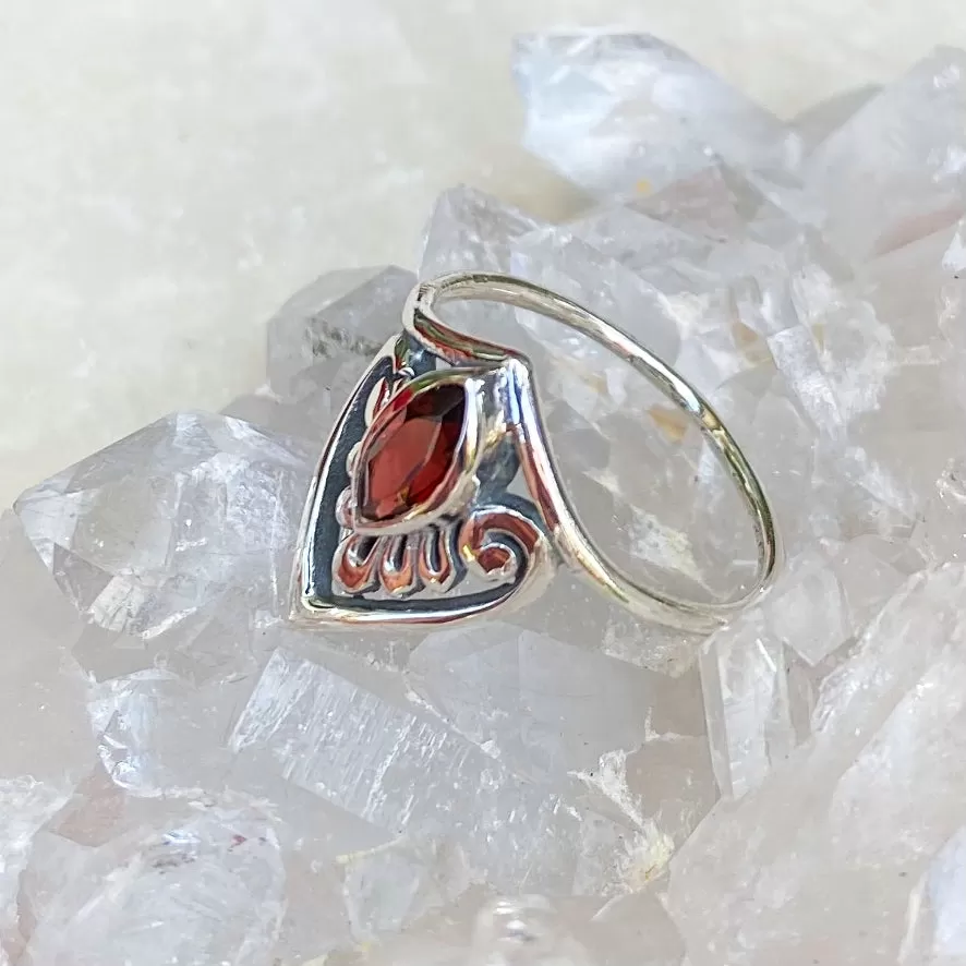 Garnet Marquise Ring - Lily