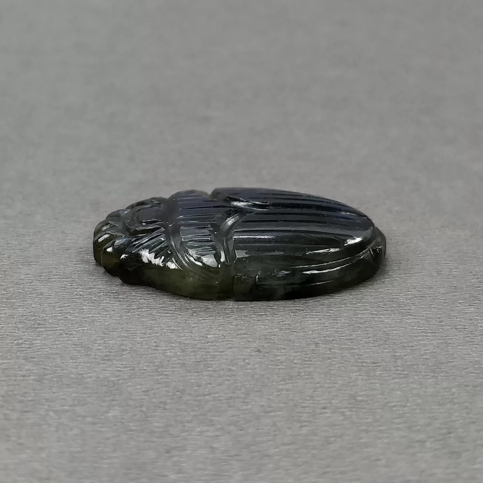 LABRADORITE Gemstone Carving : 44.00cts Natural Untreated Unheated Labradorite Hand Carved Scarabs 35*26mm