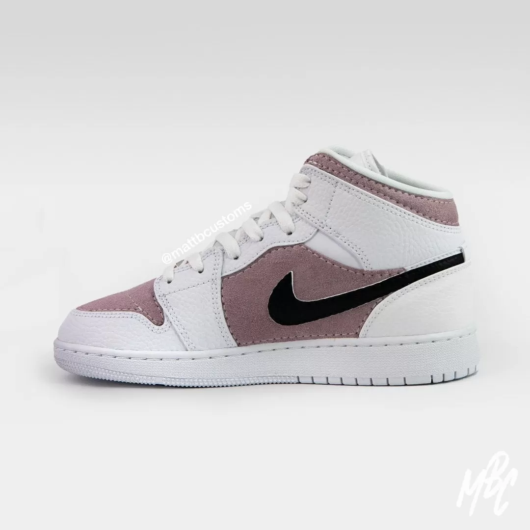 Lilac Suede Reverse Swoosh - Jordan 1 Mid | UK 5.5