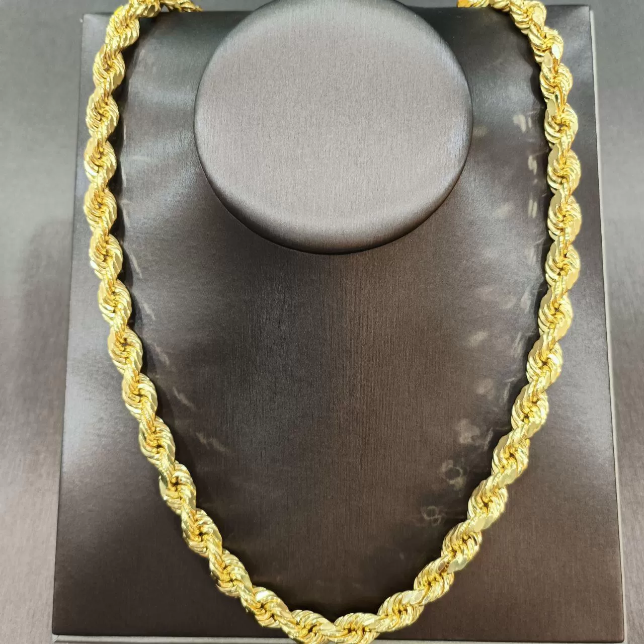 (NEW) 22k / 916 Gold Semi Solid Rope Necklace